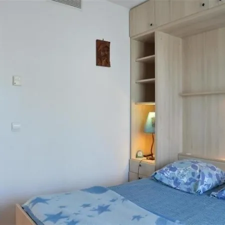 Apartment Les Pins, 3 Pieces, 6 Personnes - Fr-1-252-46 *