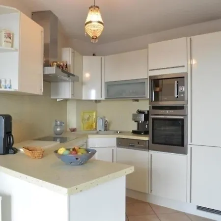Les Pins, 3 Pieces, 6 Personnes - Fr-1-252-46 Apartment Juan-les-Pins