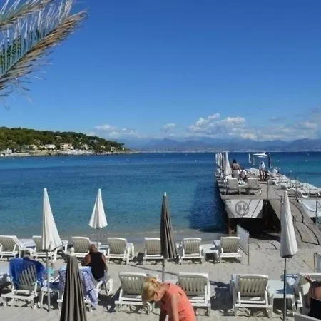 Les Pins, 3 Pieces, 6 Personnes - Fr-1-252-46 Apartment *
