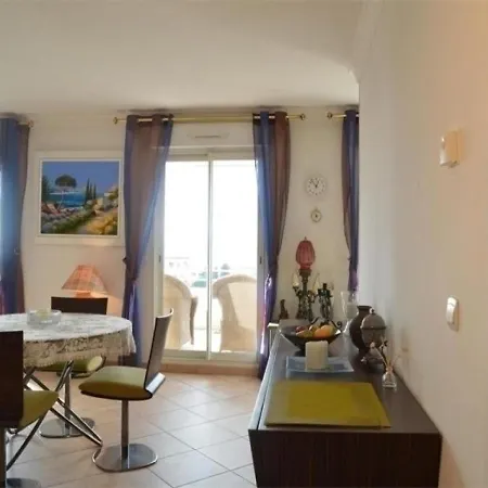 Les Pins, 3 Pieces, 6 Personnes - Fr-1-252-46 Juan-les-Pins
